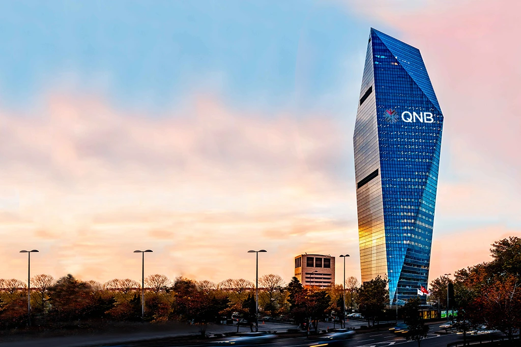 QNB Çalışma Saatleri 2026: QNB Finansbank Saat Kaçta Açılıyor?